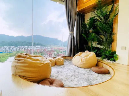 Youngmood Hotel Отели рядом с достопримечательностью «Fengru Square»