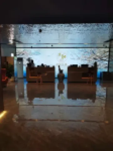 維也納國際飯店（麻城石材園區店）