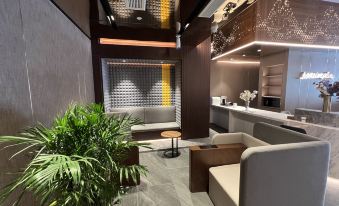 Home Inn Select Hotel (Hangzhou Tonglu Fuchunjiang)