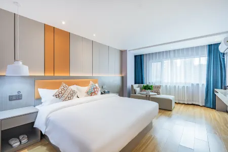 TRUE GO Hotel X (Beijing Guomao Sihui Subway Station)