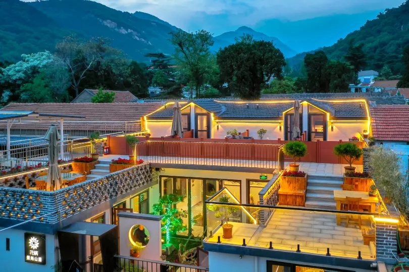 Floral Hotel· Taishan Jingshang Mountain House (Hongmen scenic spot store)