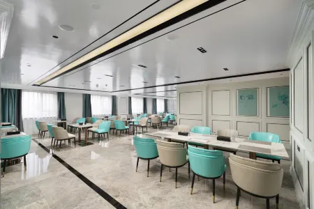 Xana Hotelle (Nanning Railway Station Mingxiu Subway Station) Отели рядом с достопримечательностью «Guangxi Electric Polytechnic Institute»