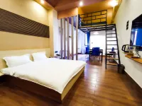 Xiangyu Pavilion Boutique Homestay (Changning Junan Haoting Branch)