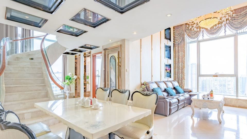 Louidon Mega Apartment