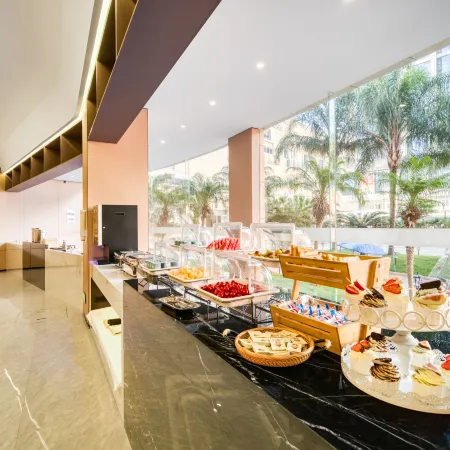 Yueqing Dragon Dream Hotel