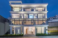 Floral Hotel·Xiapu Mid Mountain Lansu Hotel (Sansha Dongbi Store) Hotels near Huazhu Sunrise No. 1 Viewing Point