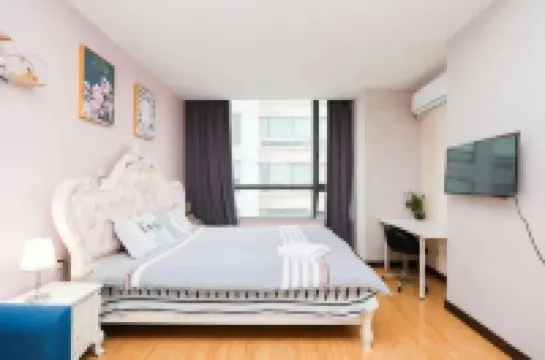 Tianbao Huating Apartment (Shanghai Tongji University Branch)