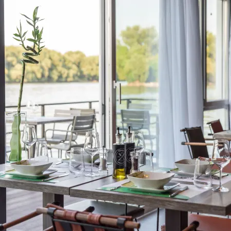 Joy 5 Hotel & Spa