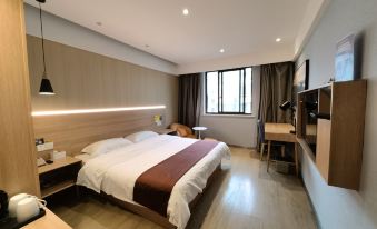 Zsmart Zhishang Hotel (Linping Yintai Branch, Lushan Street)