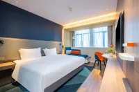 Holiday Inn Express XinJI City Center Hotels in Xinji