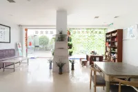 Hengyang Yijia Hotel