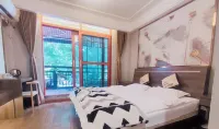 Langzhong Langshui Impression Hotel