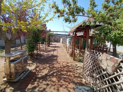 baishawanhaizhilannongjiayuan Hotels near Baishawan (White Sand Bay) Bathing Beach
