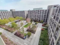 Nanjing Yanxi Xiaozhu Homestay (Suning Zijin Jiayue Branch) Hotels near Qi Xia