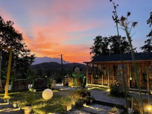 Lushan Retreat Mountain Lodge