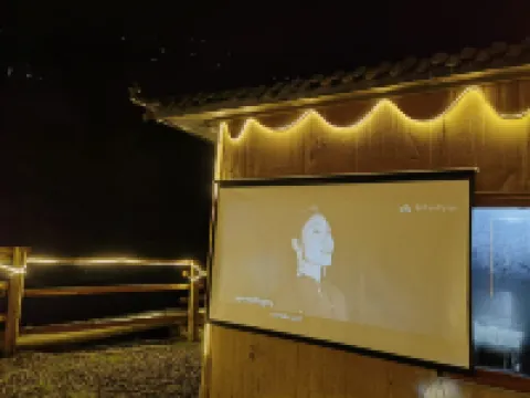 Cuopu Lingka Manor Hotel