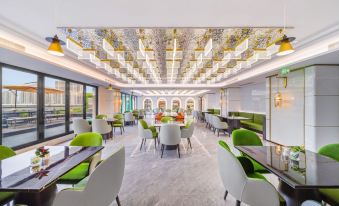 Tianmen Wanda Plaza Madison Hotel