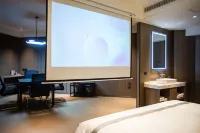 GEM Hotel (Xinyang Xi County Longhu Central City Wuyi Road) - พร้อมWifi