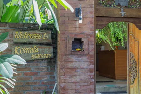 Komala Homestay by ecommerceloka