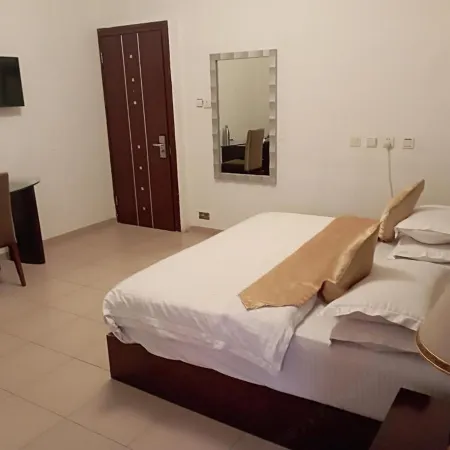 JORANY INDIAN HOTEL Отели в г. Калабар