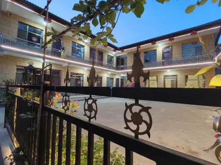 Maijishan Agritainment Отели рядом с достопримечательностью «Maijishan Cave-Temple Complex»