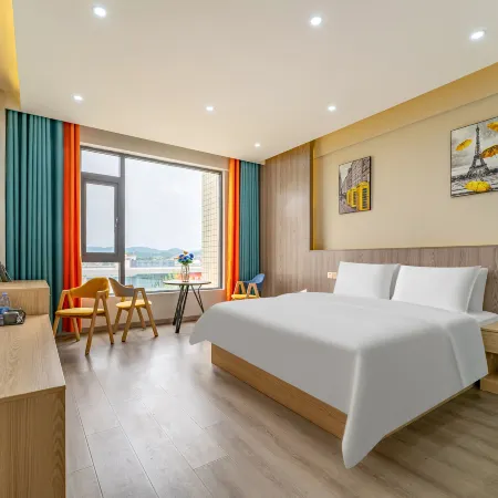 Junyi Hotel