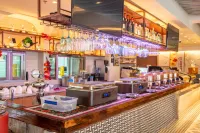 Ningbo Huayingyue Hotel (Tianyi Square City God Temple Commercial Pedestrian Street Store)