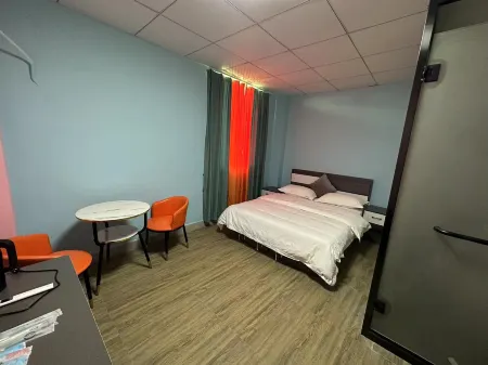 Yunfu Zhenyi Apartment Отели рядом с достопримечательностью «Shuidong Ancient Village»