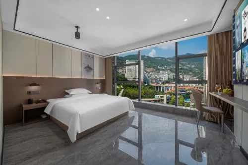 Chengji Hotel (Fengjie Riverside International)