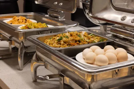 Borrman Hotel (Dongfang Cultural Plaza Railway Station)