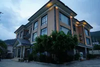 平湖秋月精品莊園 Hotels in Yongsheng County