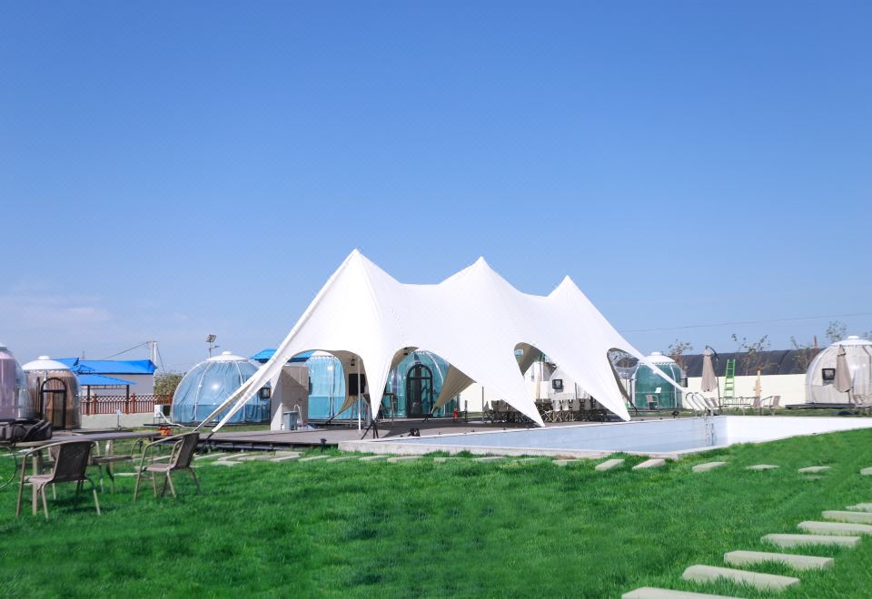 Tan Road Rensheng Xingkongshu Homestay (Yili Tianshan Huahai Scenic ...