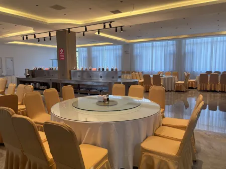 Nantaihang Herbal Cultural Park Hotel