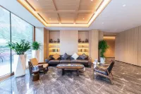 Helton Hotel Hotel a Yajiang