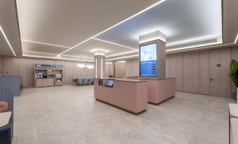 Hanting Hotel (Qingdao Xinduxin Kaide MALL, Shuangshan Metro Station)