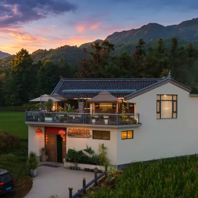 Ningxi Inn in Ginkgo Village, Tengchong。 운봉산(윈펑산) 주변 호텔