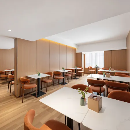 Wyndham Meiyin Hotel (Zhanjiang Seaside Park)