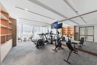 Lefeng Taicang Port City Square Hotel - parking