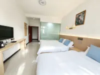 Mufeng Homestay (Luding Moxi Ancient Town) - 인 (Inns)