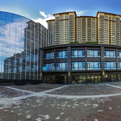 Hanting Hotel (Tianshui Qinzhou Wanda Plaza Branch) Hotels near Nanhechuan Railway Station
