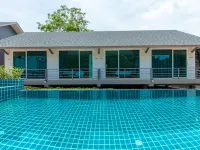 Be Leaf Resort Hotels near Wat Prathong