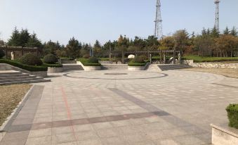 Qingdao Lijun Holiday Hot Spring Hotel