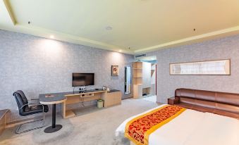 Yue Hotel (Baoding Mancheng Huiyou Shopping Mall)