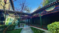 Manxin Mansion, a Traditional Siheyuan Courtyard by Houhai and Drum Tower in Beijing