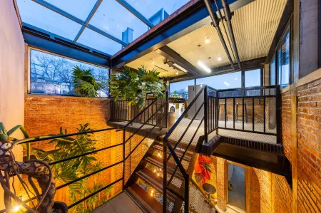 Liaoliaoxin Loft Hotel (Beijing Gulou Street) Отели рядом с достопримечательностью «Sinopec Management Institute Branch»