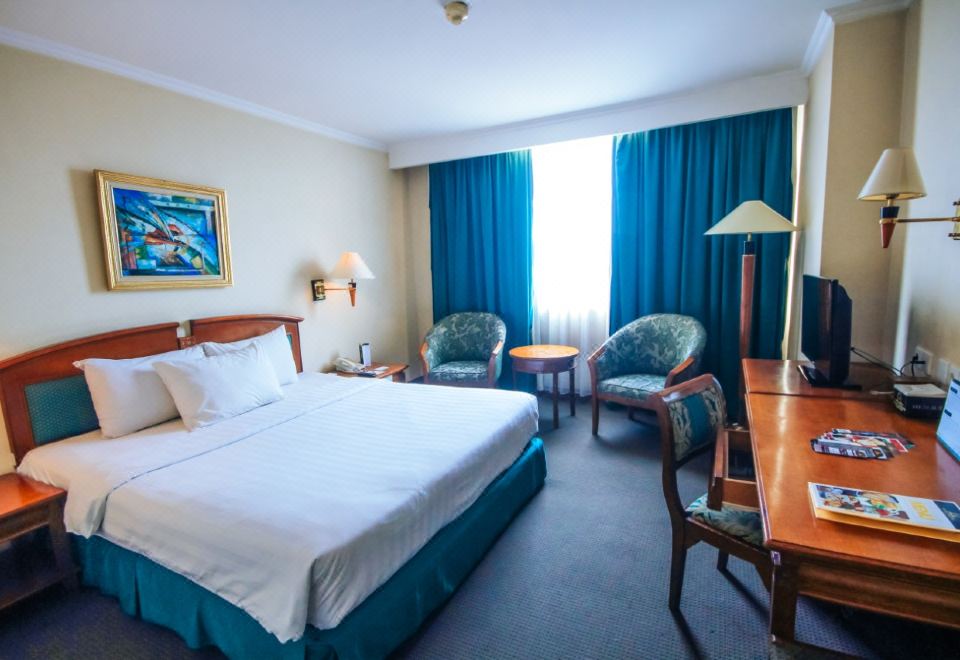 Grand Arkenso Parkview Hotel Semarang Over view