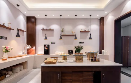 Jinhua Hongjia · He Hotel (Jinhua Motor City Fruit Market) Отели рядом с достопримечательностью «Jinhua Taoist Temple»