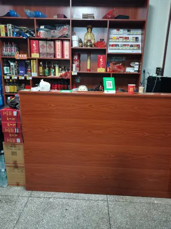 Elder Bear Shopkeeper Hotel