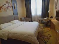 维也纳酒店(福州长乐爱心路店) - 标准大床房