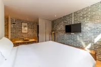 Floral Hotel·Beishan Jingshe Zhenpin Tea Garden Hotel(Zhuhai Gongbei Port Huafa Shangdu Branch)